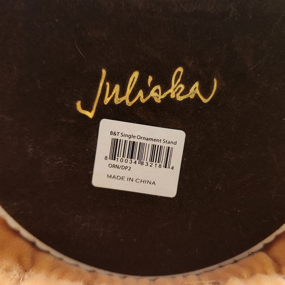 Juliska Berry & Thread Gold and White Ornament Stand - Picture 6 of 6